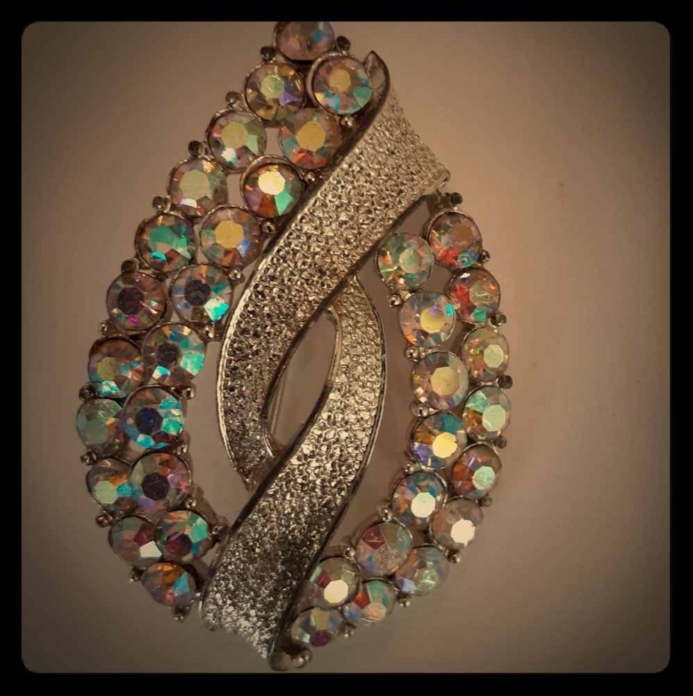 Coro Aurora Borealis Brooch